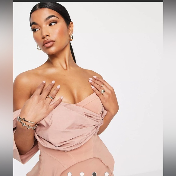 ASOS DESIGN poplin overlay corseted pencil midi dress in camel - Picture 2 of 4